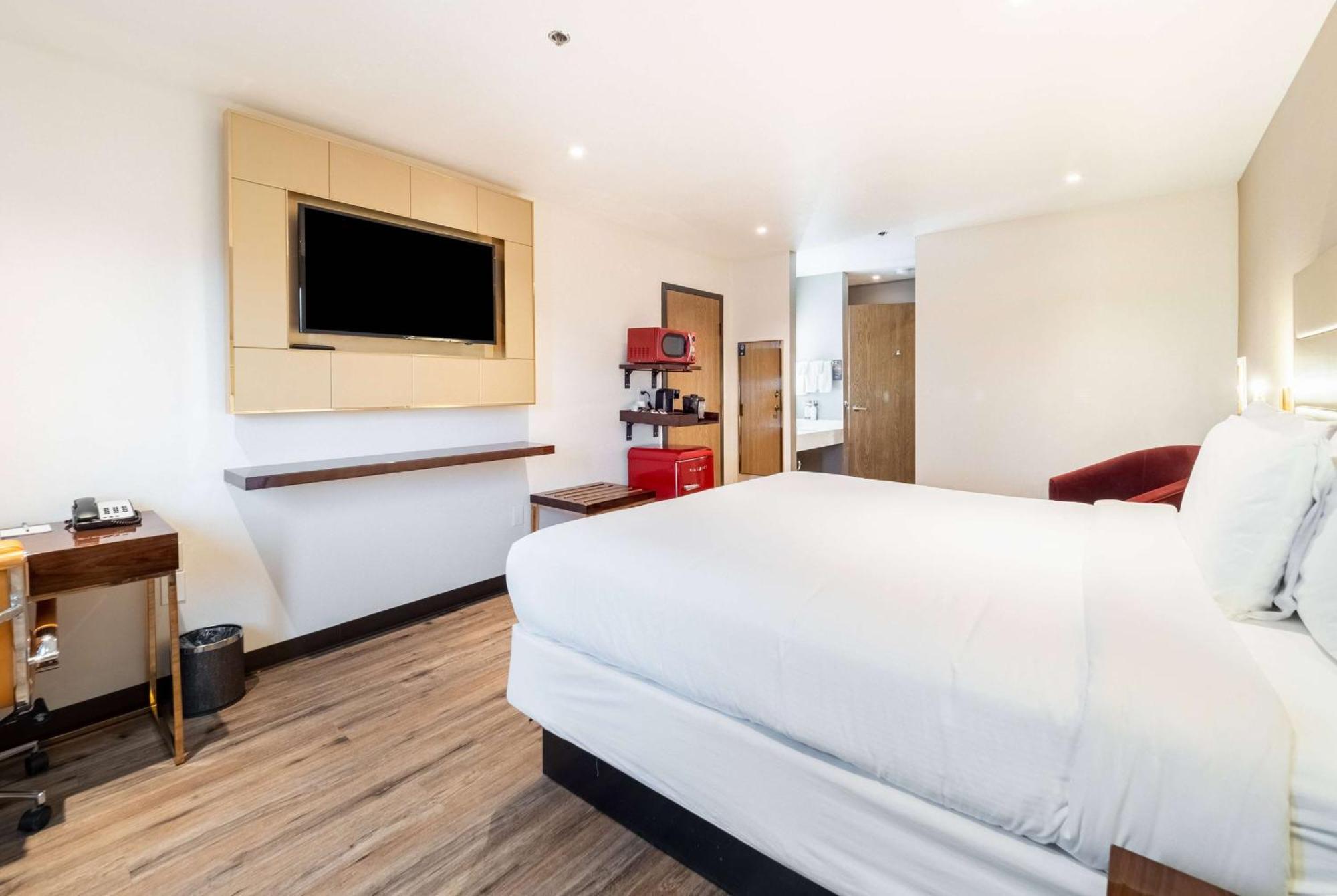 Baymont By Wyndham Motel 2*