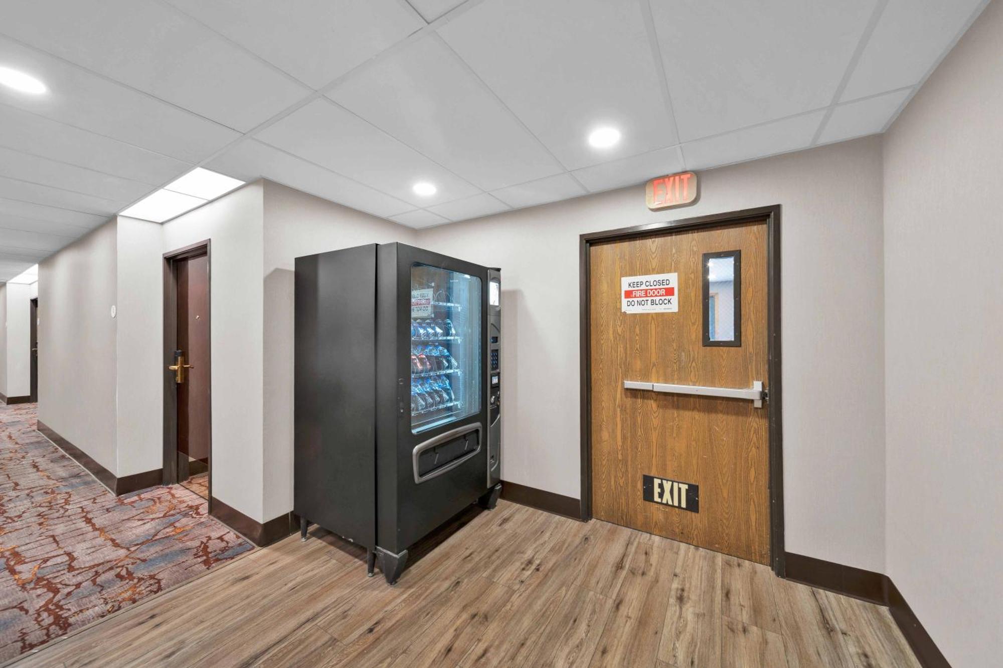 Motel Baymont By Wyndham Anderson